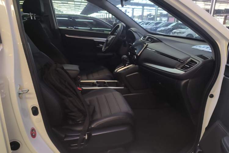 Used Honda CR-V 2021 240TURBO CVT Two-Wheel Drive Urban Edition Right Front Seat