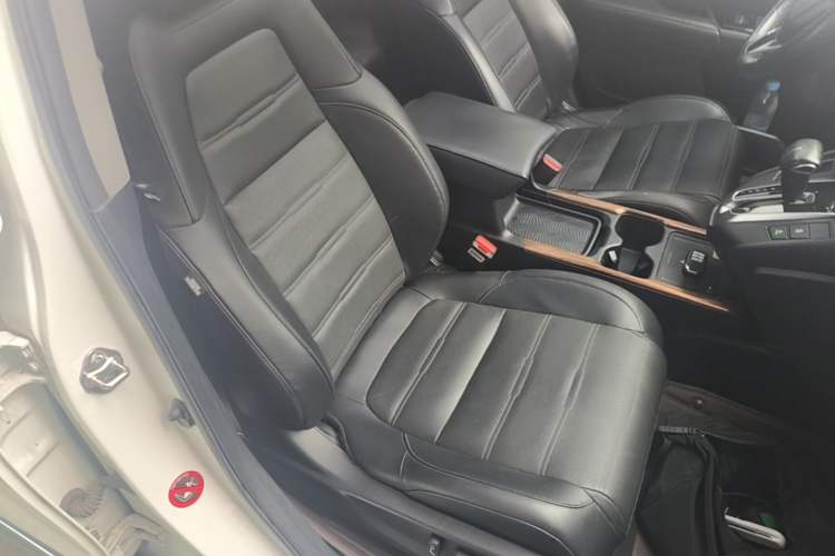 Used Honda CR-V 2021 240TURBO CVT Four-Wheel Drive Luxury Edition Right Front Seat