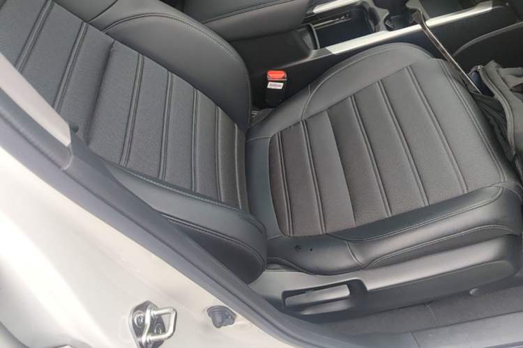 Used Honda CR-V 2021 Rui Hybrid 2.0L 2WD Pure Speed Edition Right Front Seat