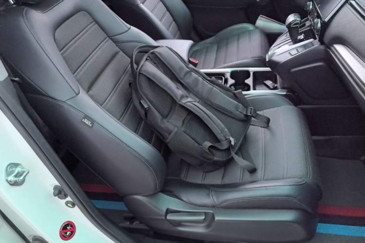 Used Honda CR-V 2021 240TURBO CVT Two-Wheel Drive Urban Edition Right Front Seat