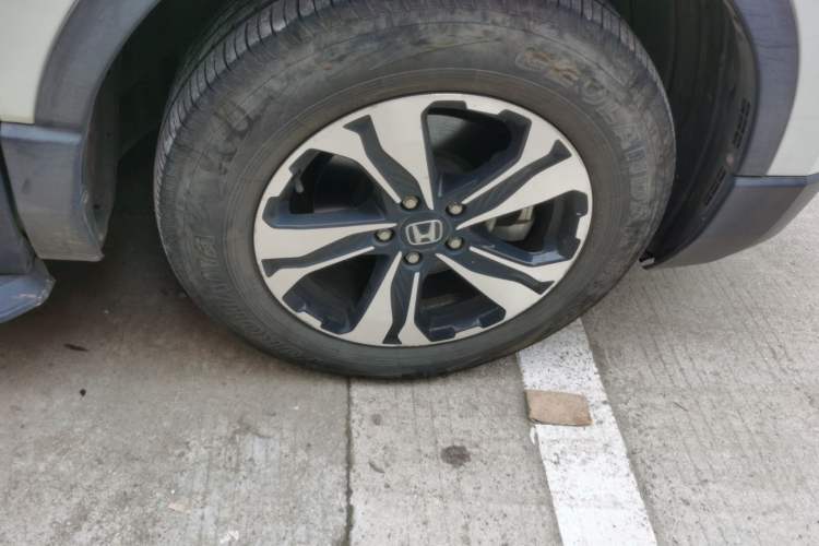 Used Honda CR-V 2021 240TURBO CVT 2WD Comfort Version Right Front Wheel Hub