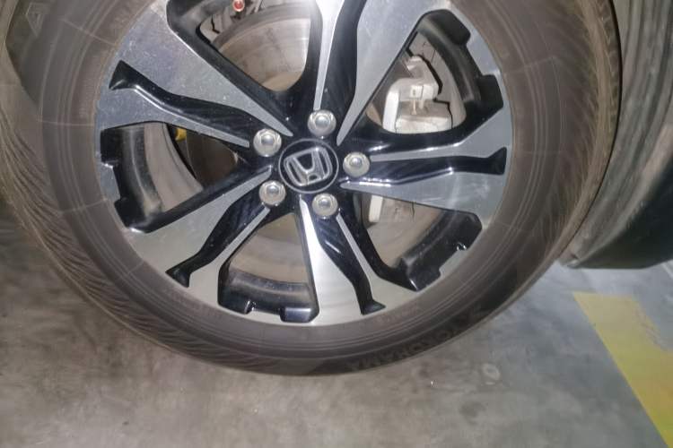 Used Honda CR-V 2021 240TURBO CVT 2WD Comfort Version Right Front Wheel Hub