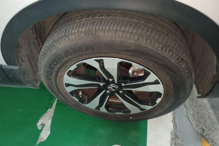Used Honda CR-V 2021 240TURBO CVT 2WD Comfort Version Right Front Wheel Hub