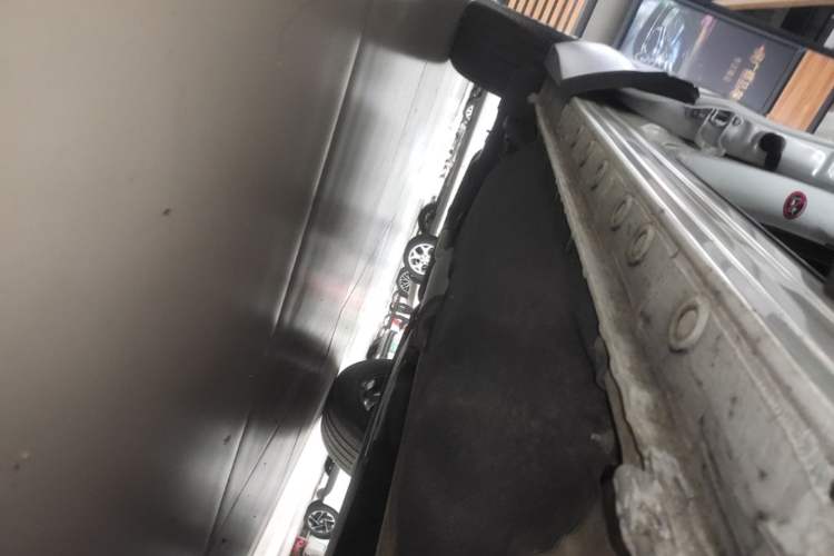 Used Honda CR-V 2021 240TURBO CVT 2WD Comfort Version Right Side Sill