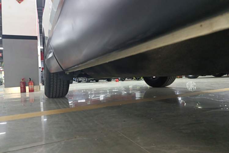 Used Honda CR-V 2021 240TURBO CVT 2WD Comfort Version Right Side Sill