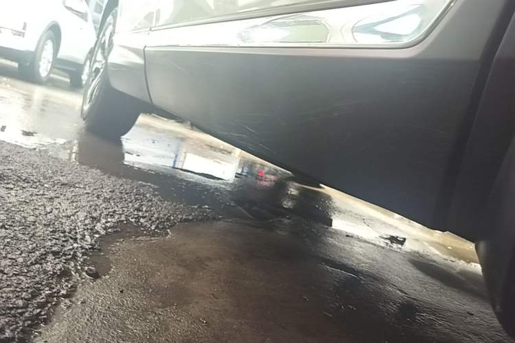 Used Honda CR-V 2021 240TURBO CVT 2WD Fashion Edition Right Side Sill
