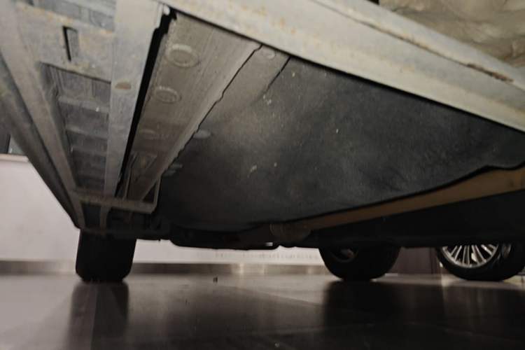 Used Honda CR-V 2021 240TURBO CVT 2WD Comfort Version Right Side Sill