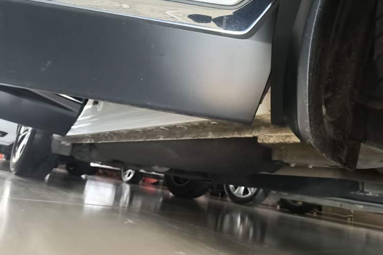 Used Honda CR-V 2021 240TURBO CVT 2WD Fashion Edition Right Side Sill