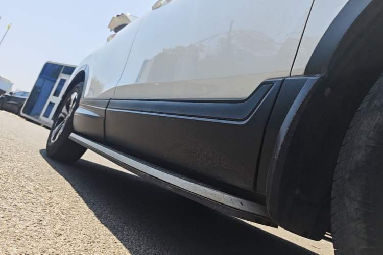 Used Honda CR-V 2021 240TURBO CVT 2WD Comfort Version Right Side Sill