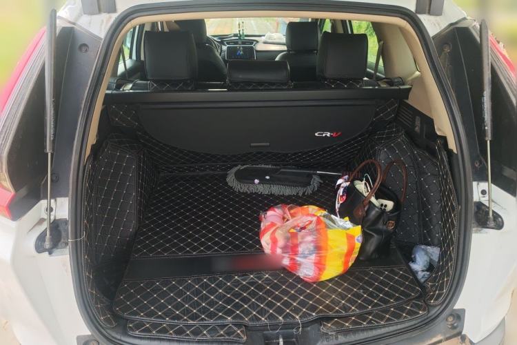 Used Honda CR-V 2021 240TURBO CVT 2WD Comfort Version Trunk