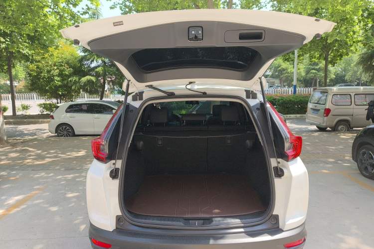 Used Honda CR-V 2021 240TURBO CVT Two-Wheel Drive Urban Edition Trunk