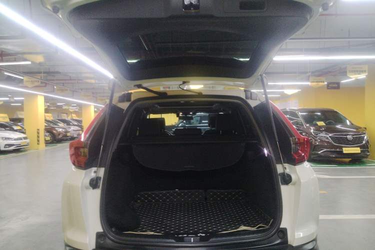 Used Honda CR-V 2021 240TURBO CVT 2WD Fashion Edition Trunk