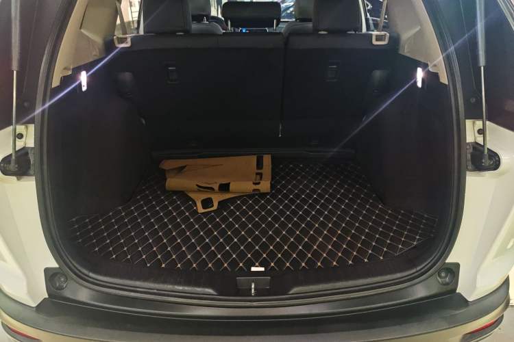 Used Honda CR-V 2021 240TURBO CVT 2WD Comfort Version Trunk