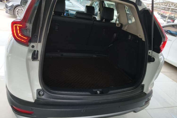 Used Honda CR-V 2021 240TURBO CVT 2WD Comfort Version Trunk