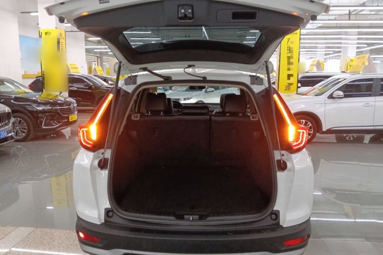 Used Honda CR-V 2021 240TURBO CVT 2WD Comfort Version Trunk
