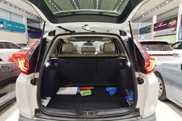 Used Honda CR-V 2021 240TURBO CVT Two-Wheel Drive Urban Edition Trunk
