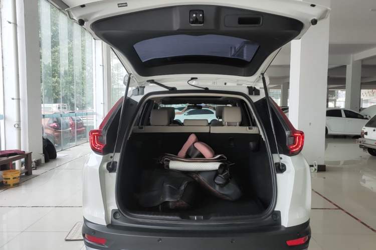 Used Honda CR-V 2021 240TURBO CVT 2WD Comfort Version Trunk