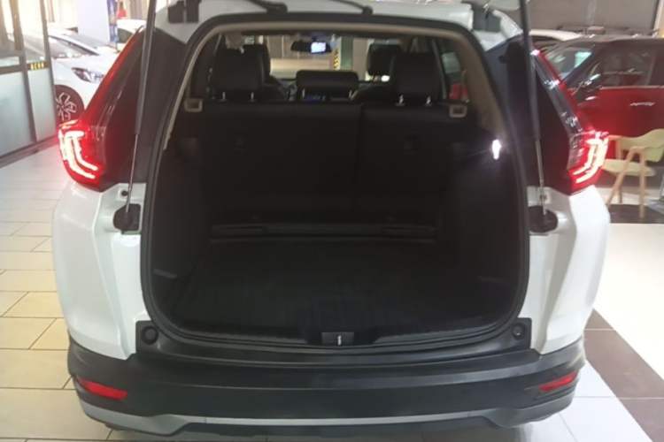 Used Honda CR-V 2021 240TURBO CVT 2WD Comfort Version Trunk