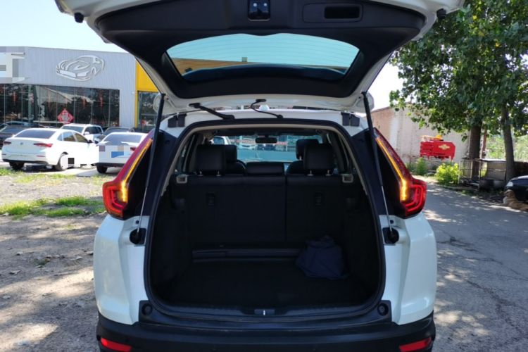 Used Honda CR-V 2021 240TURBO CVT 2WD Comfort Version Trunk