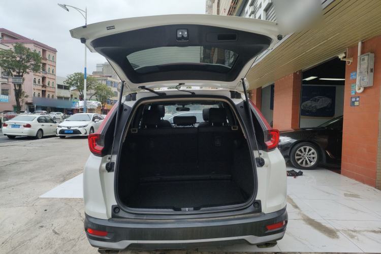 Used Honda CR-V 2021 240TURBO CVT 2WD Comfort Version Trunk