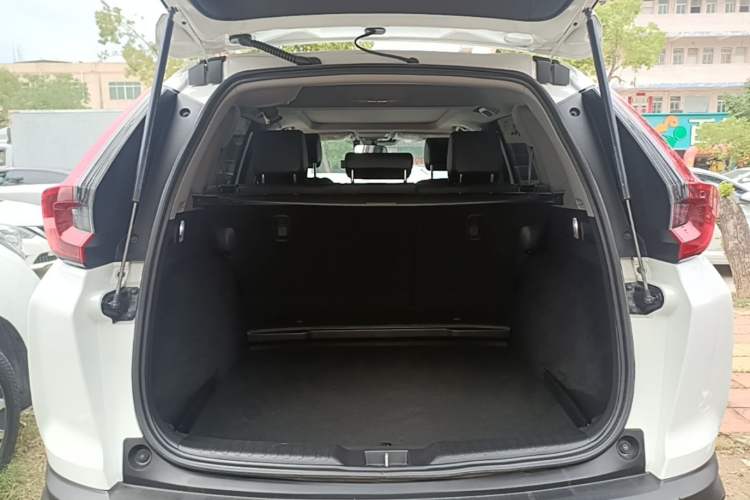 Used Honda CR-V 2021 240TURBO CVT 2WD Fashion Edition Trunk