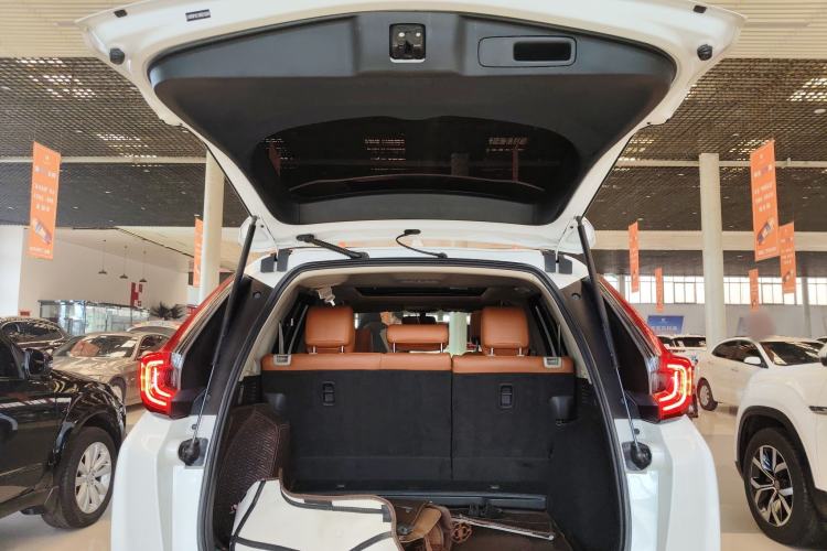 Used Honda CR-V 2021 240TURBO CVT 2WD Comfort Version Trunk