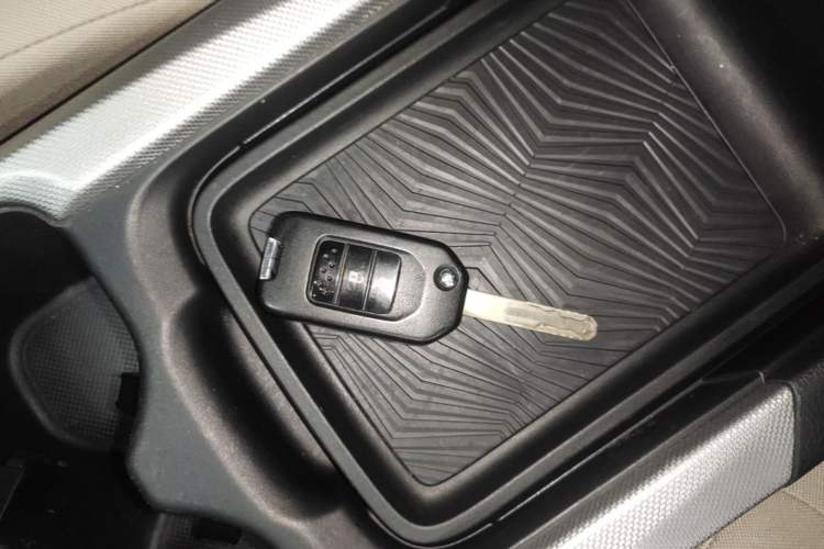 Used Honda CR-V 2021 240TURBO CVT 2WD Comfort Version Vehicle Key
