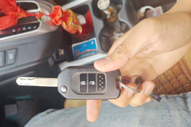 Used Honda CR-V 2021 240TURBO CVT 2WD Comfort Version Vehicle Key