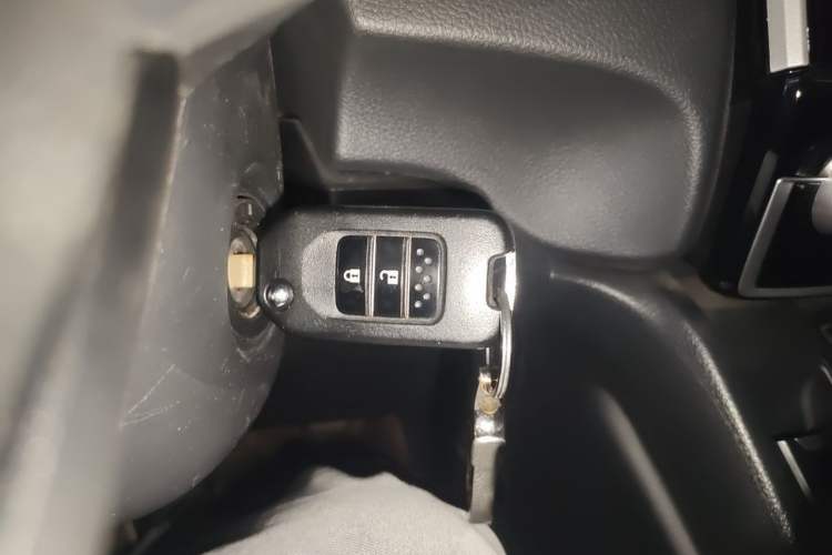 Used Honda CR-V 2021 240TURBO CVT 2WD Comfort Version Vehicle Key