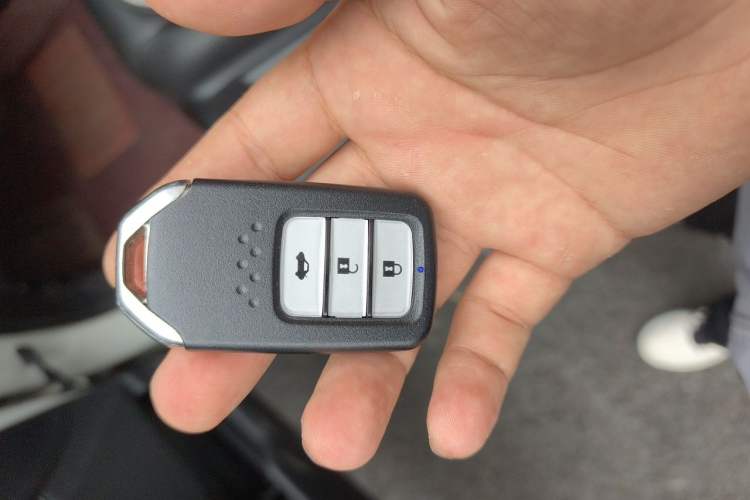 Used Honda CR-V 2021 240TURBO CVT 2WD Comfort Version Vehicle Key