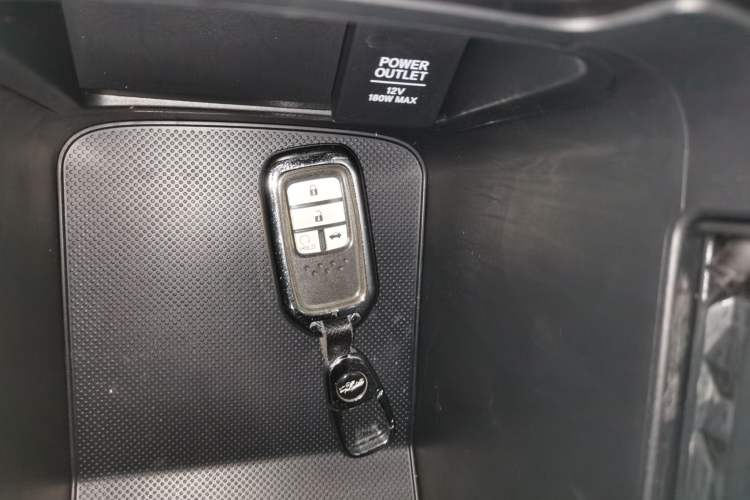 Used Honda CR-V 2021 240TURBO CVT 2WD Comfort Version Vehicle Key
