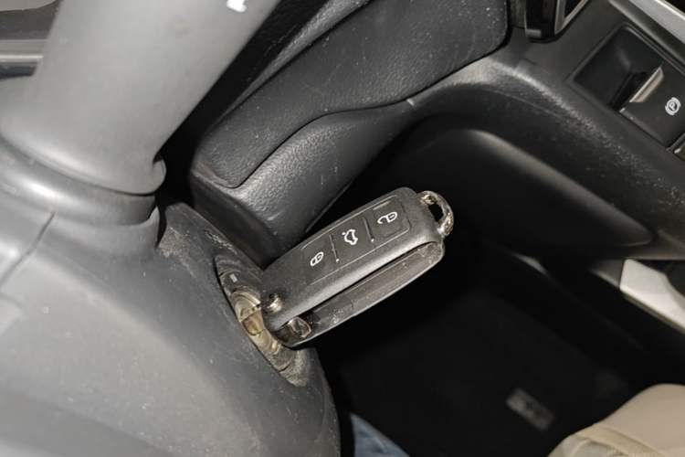 Used Honda CR-V 2021 240TURBO CVT 2WD Comfort Version Vehicle Key