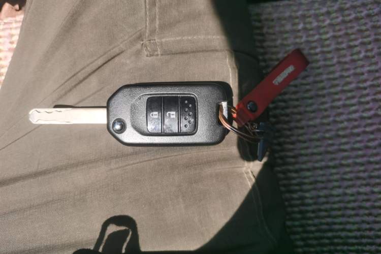 Used Honda CR-V 2021 240TURBO CVT 2WD Comfort Version Vehicle Key