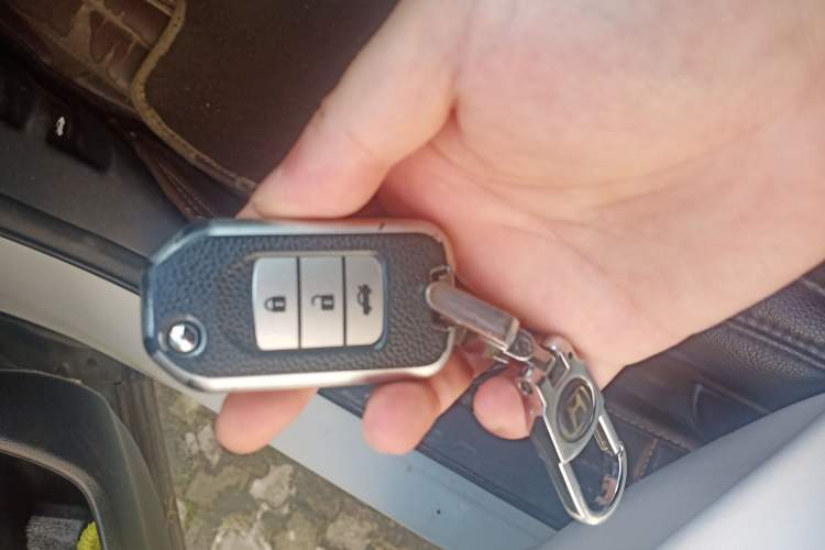 Used Honda CR-V 2021 240TURBO CVT 2WD Comfort Version Vehicle Key