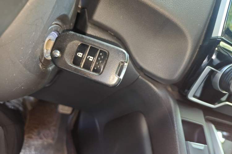 Used Honda CR-V 2021 240TURBO CVT 2WD Comfort Version Vehicle Key
