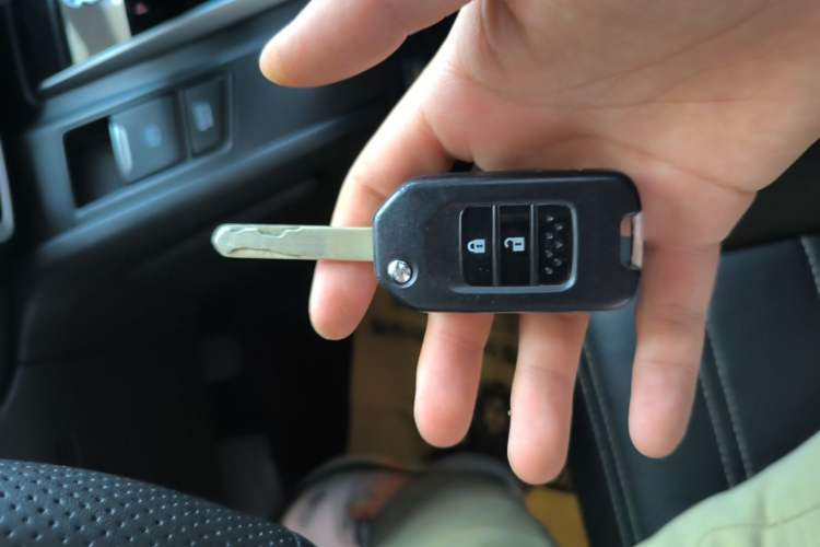 Used Honda CR-V 2021 240TURBO CVT 2WD Comfort Version Vehicle Key