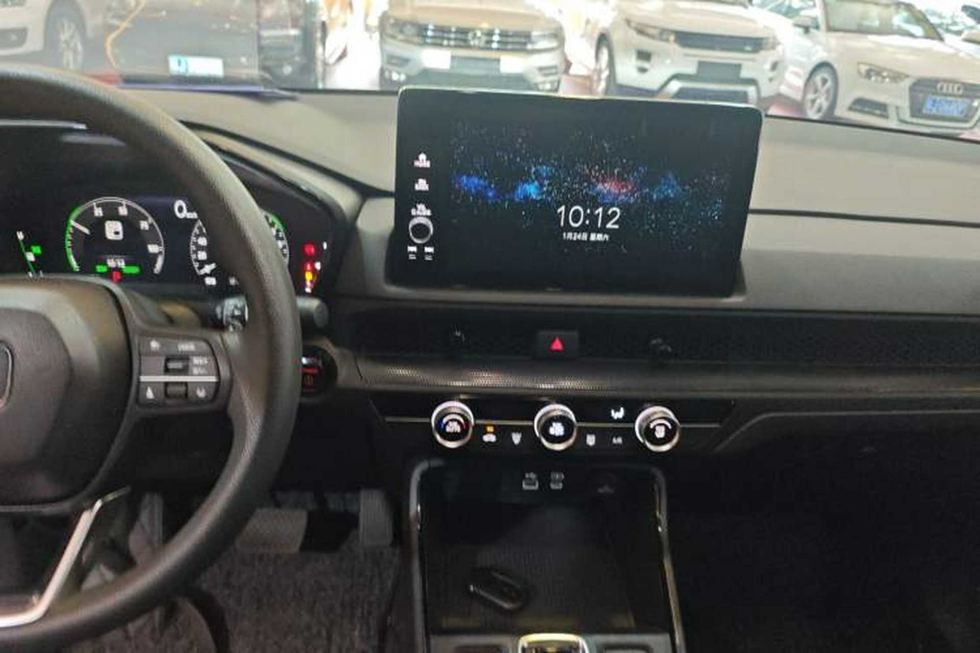 Used Honda CR-V 2023 2.0L eHEV Two-Wheel Drive Smart Edition Audio And AC Panel