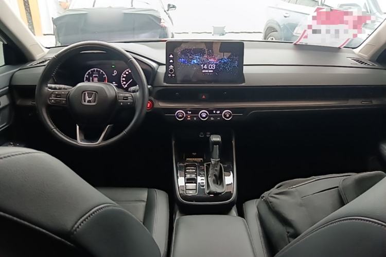 Used Honda CR-V 2023 240TURBO Two-Wheel Drive FENGSHANG Edition 5 Seats Center Console