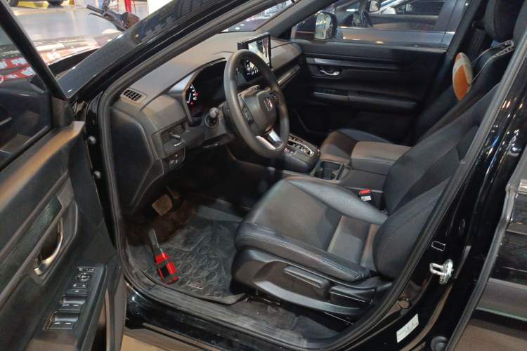 Used Honda CR-V 2023 2.0L eHEV Two-Wheel Drive Smart Edition Driver Seat