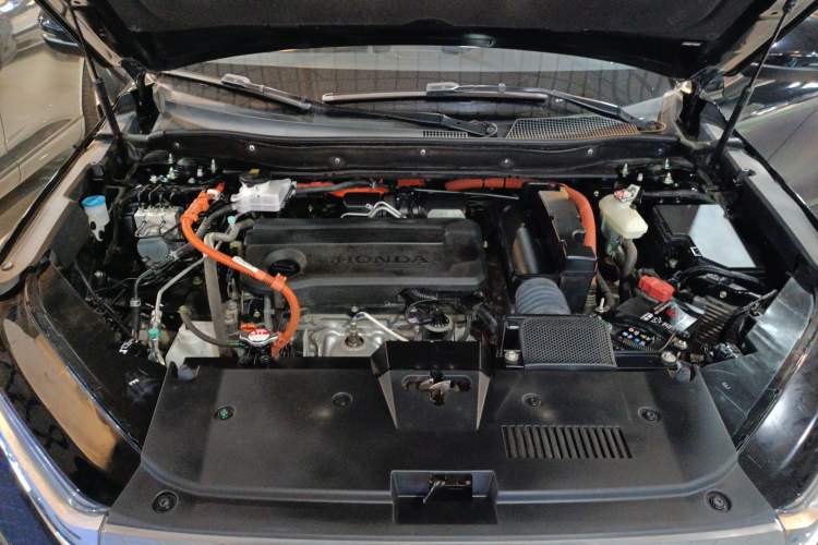 Used Honda CR-V 2023 2.0L eHEV Two-Wheel Drive Smart Edition Engine Bay