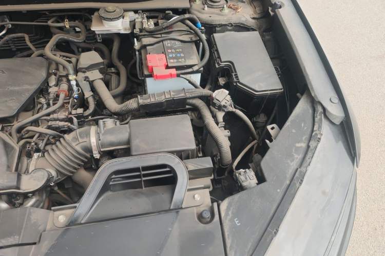 Used Honda CR-V 2023 240TURBO Two-Wheel Drive Active Version 5 Seats Engine Bay Left