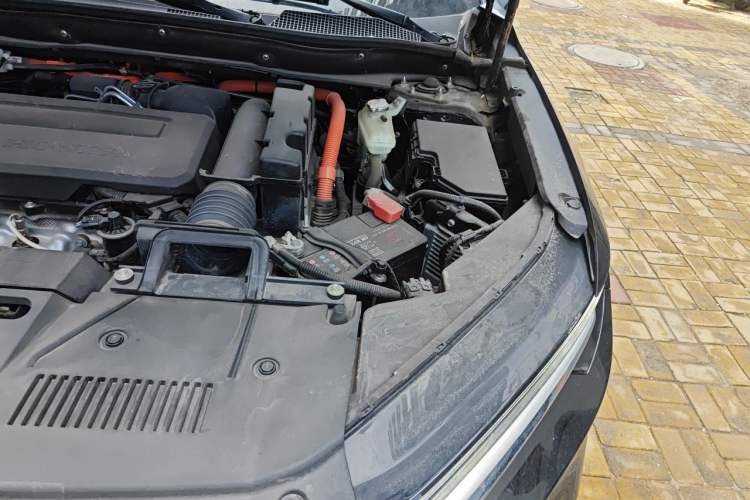Used Honda CR-V 2023 2.0L eHEV Two-Wheel Drive Smart Edition Engine Bay Left