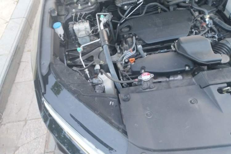 Used Honda CR-V 2023 240TURBO Two-Wheel-Drive Luxury Version 5 Seats Engine Bay Right