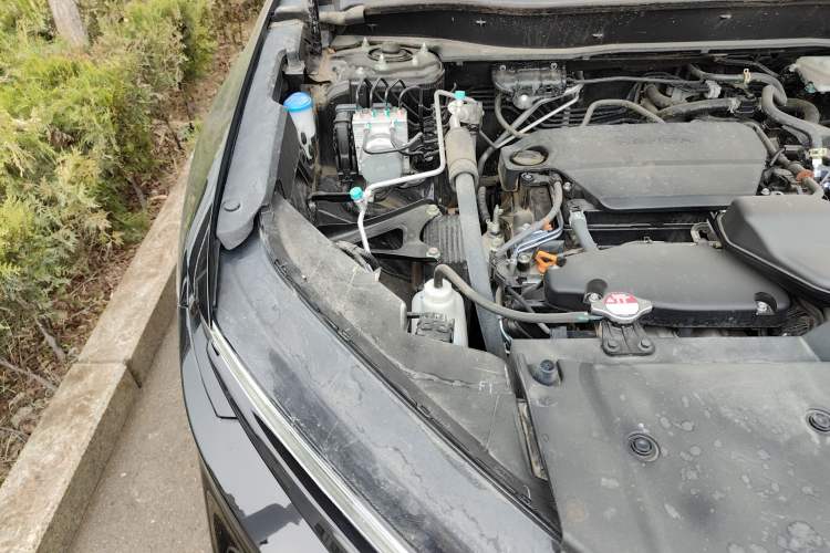 Used Honda CR-V 2023 240TURBO Two-Wheel-Drive Luxury Version 5 Seats Engine Bay Right