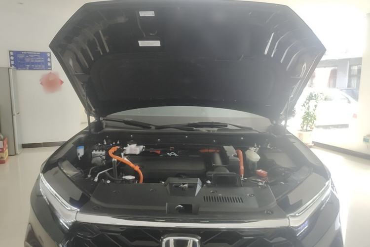 Used Honda CR-V 2023 2.0L eHEV Two-Wheel Drive Smart Edition Engine Bay