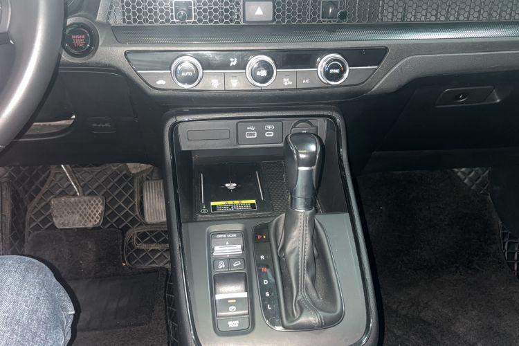 Used Honda CR-V 2023 240TURBO Two-Wheel Drive Smart Edition 5 Seats Gear Lever