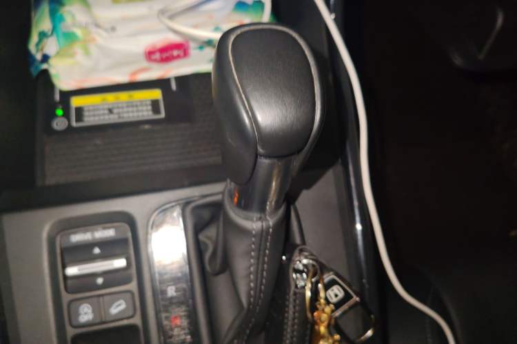 Used Honda CR-V 2023 240TURBO Two-Wheel Drive FENGSHANG Edition 5 Seats Gear Lever