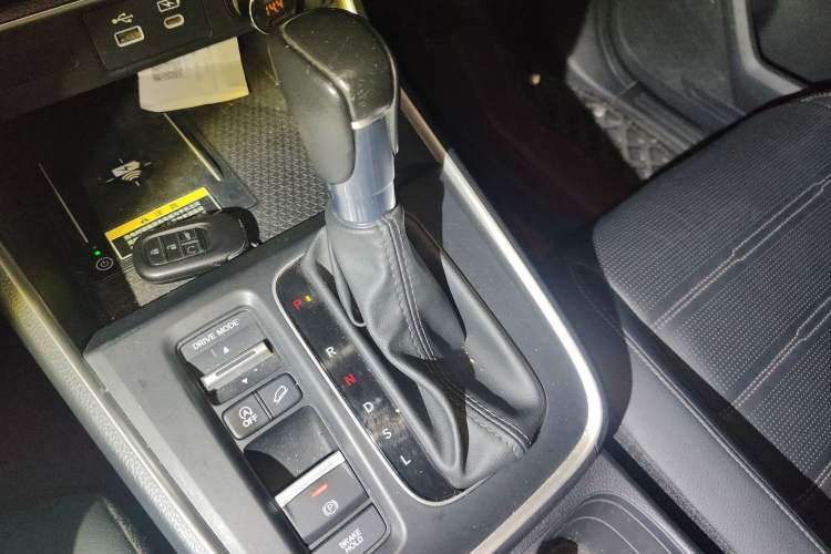 Used Honda CR-V 2023 240TURBO All-Wheel-Drive Premium Edition 5 Seats Gear Lever