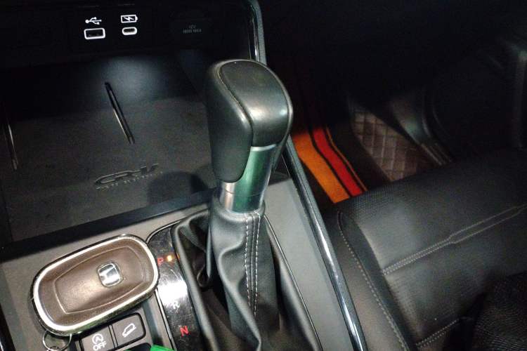 Used Honda CR-V 2023 240TURBO Two-Wheel Drive FENGSHANG Edition 5 Seats Gear Lever