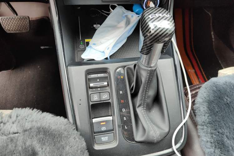 Used Honda CR-V 2023 240TURBO Two-Wheel-Drive Luxury Version 5 Seats Gear Lever
